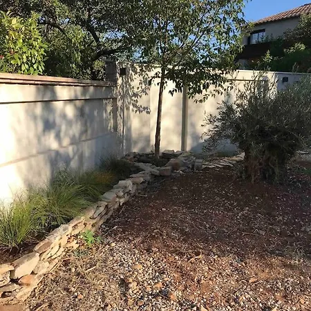 A Villetelle, 20 Mn Des Plages *