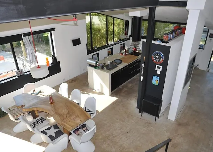 A Villetelle, 20 Mn Des Plages Villa