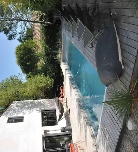 A Villetelle, 20 Mn Des Plages *